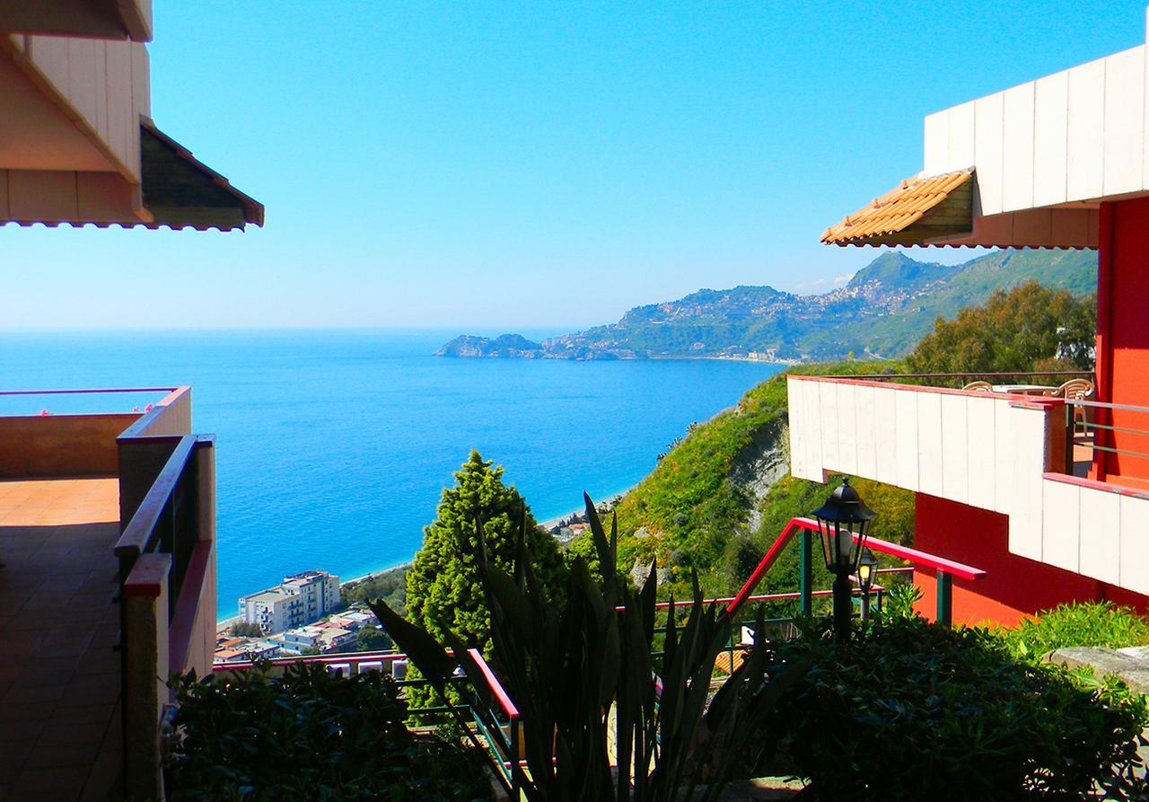 Residence Letojanni Taormina Екстер'єр фото