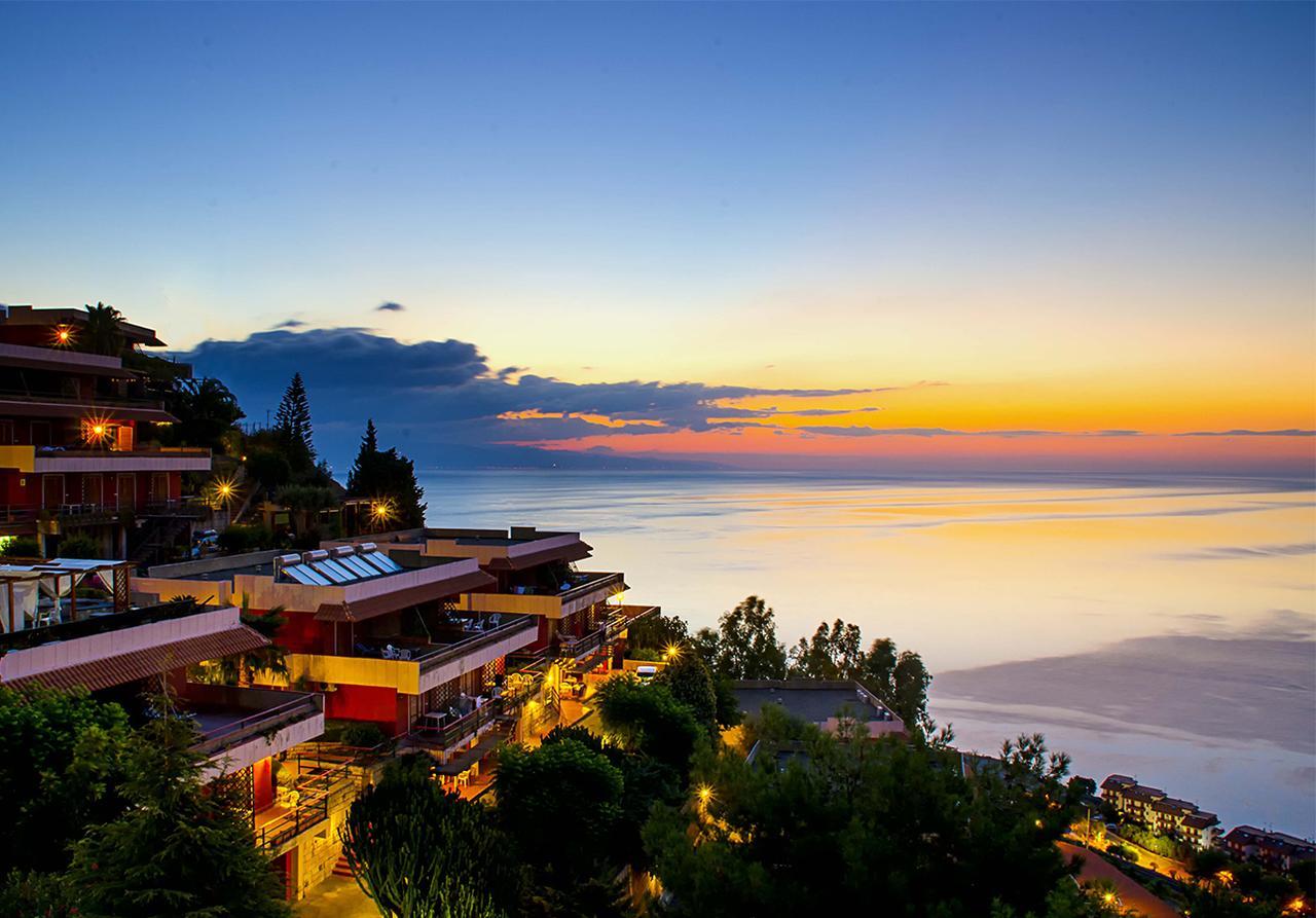 Residence Letojanni Taormina Екстер'єр фото